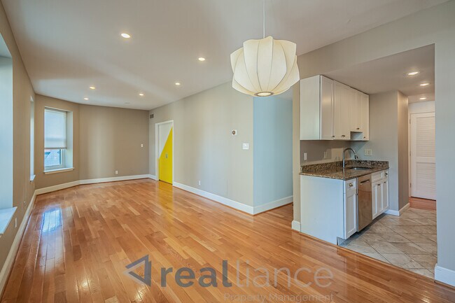 Building Photo - 1733 20th St NW