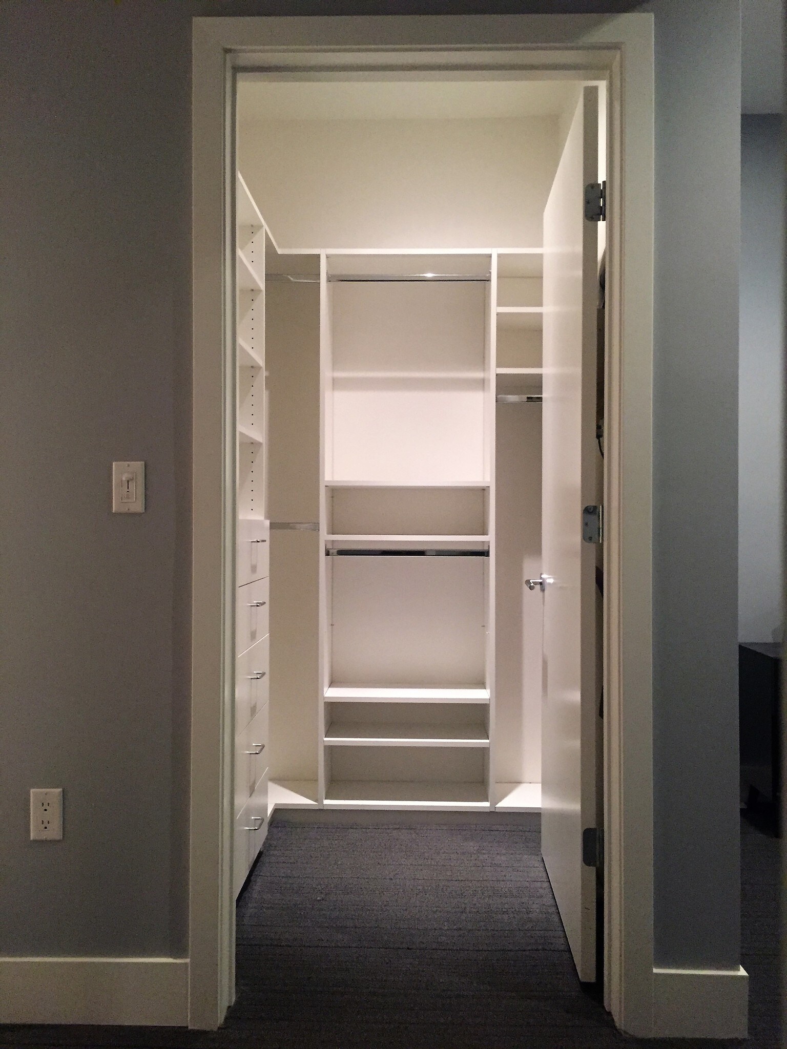 Walk-in Closet - 1730 Sawtelle Blvd
