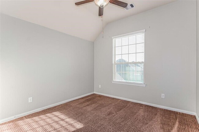 Building Photo - 17938 Fernwood Bend Dr