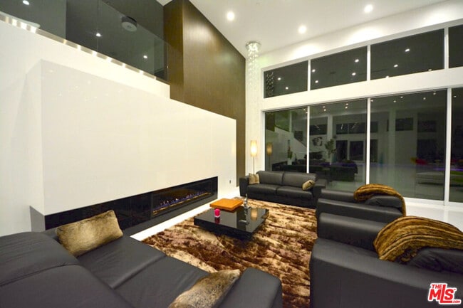 Building Photo - 80 Saddlebow Rd