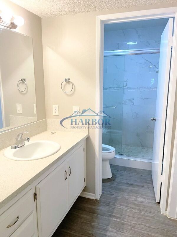 Building Photo - 822 S Leland St