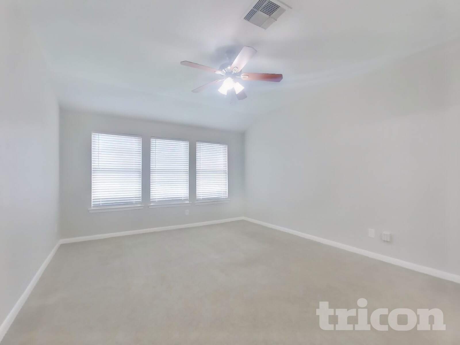 Building Photo - 23303 Crosscut Pass Dr