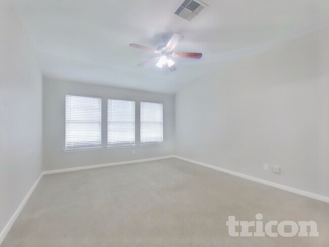 Building Photo - 23303 Crosscut Pass Dr