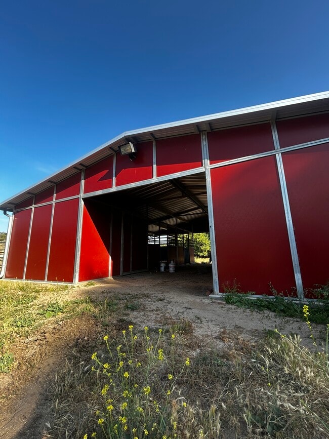 Building Photo - 1723 Buckman Springs Rd