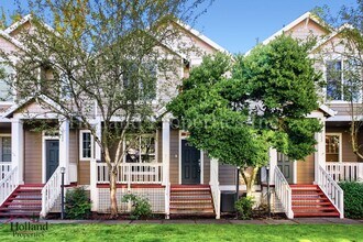 Building Photo - 16028 SW Gage Ln