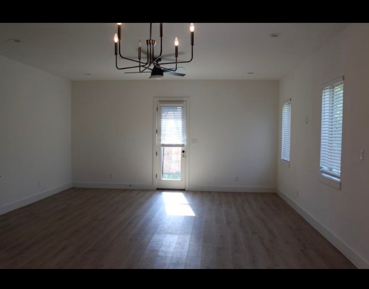 Building Photo - 1630 Davis Ave