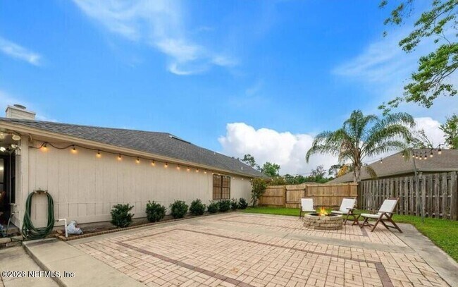Building Photo - 12401 Antler Hill Ln