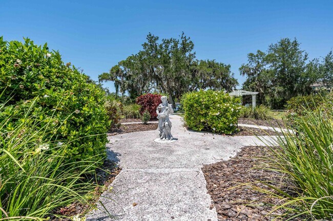 Building Photo - RARELY AVAILABLE!  3BED/2BATH POOL HOME FOR RENT-SARASOTA, FL $2995.00