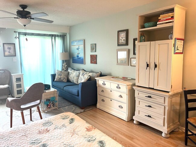 Building Photo - Available Now! Furnished Studio Condo at N...