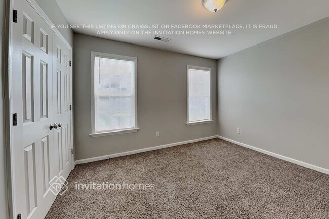 Building Photo - 101 Blackthorne Ct