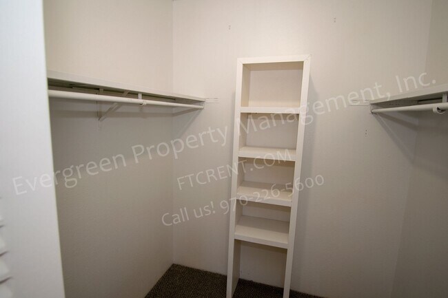 Building Photo - 1705 Heatheridge Rd