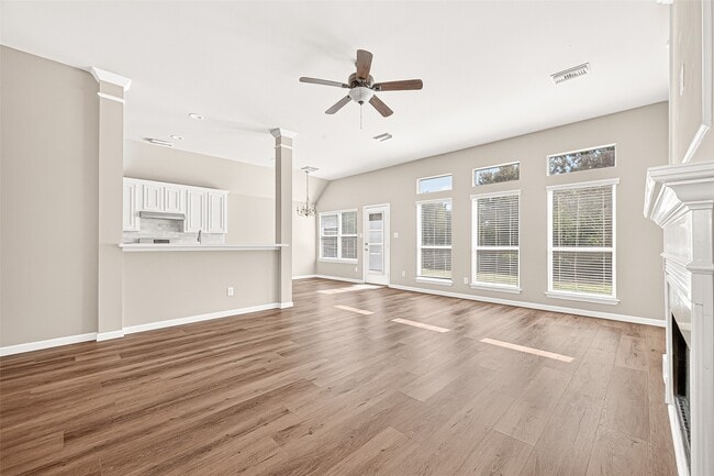 Building Photo - 22523 Cascade Springs Dr