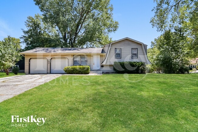 Building Photo - 307 NE Arlington Cir