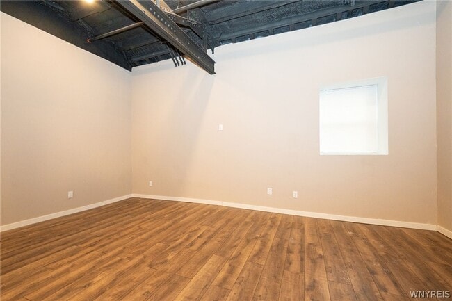 Building Photo - 2335 Main St