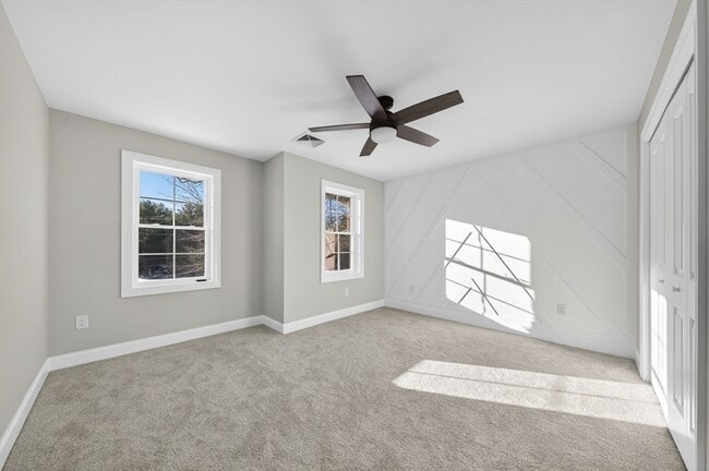 Building Photo - 3 Earle St