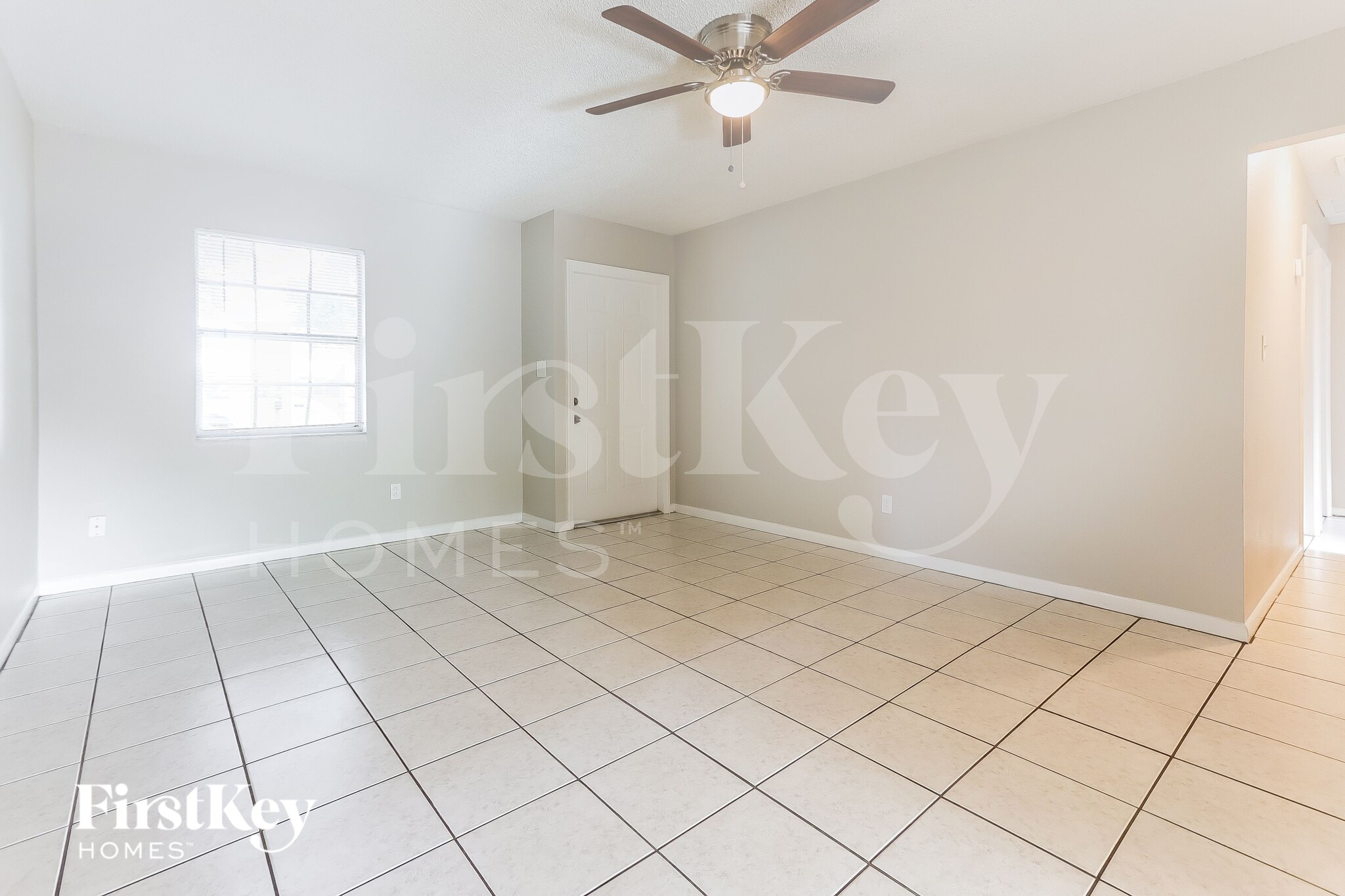 Building Photo - 802 Briarcliff Dr