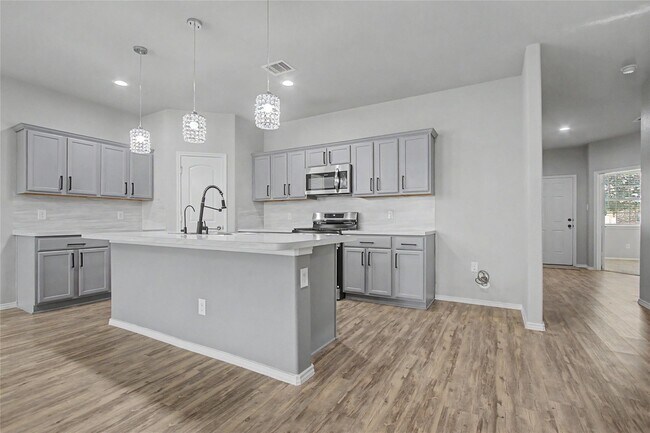 Building Photo - 20926 Corisande St