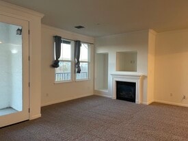 Building Photo - 3290 Maguire Way