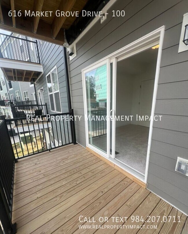 Building Photo - 616 Mkt Grv Dr
