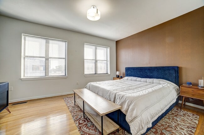 Building Photo - 1726 Aliceanna St