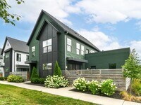 Building Photo - 1704 Rosette Wy