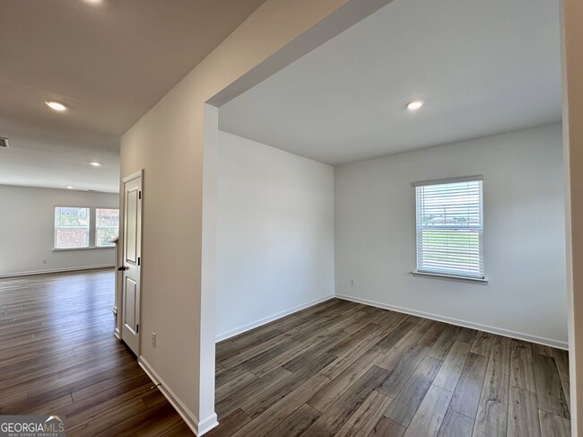 Building Photo - 113 Sunny Side Wy