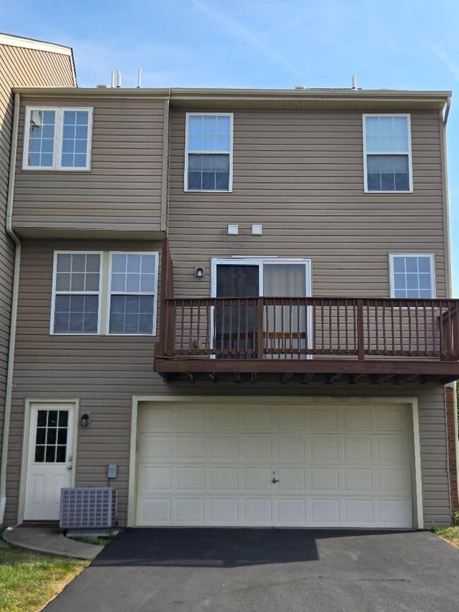 Building Photo - 1812 Michael Dr