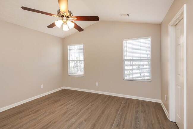 Building Photo - 1243 Blazing Ridge W SW