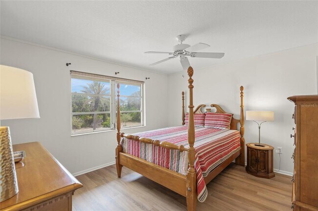 Building Photo - 708 S Tamiami Trl