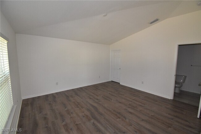 Building Photo - 4436 Adelaide Ave