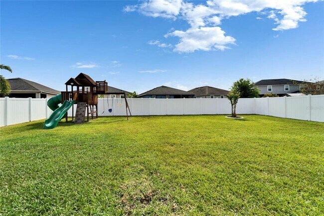 Building Photo - 13113 Rain Lily Dr