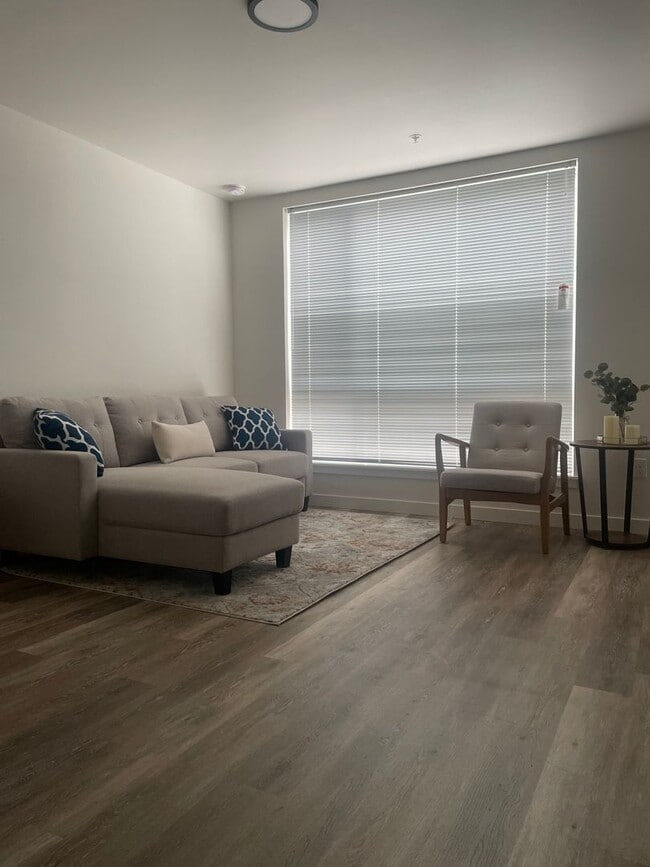 Interior Photo - Bode Westwood