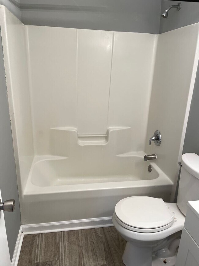 Building Photo - 1257