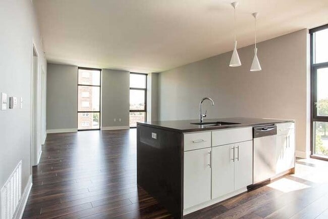 Floorplan - International