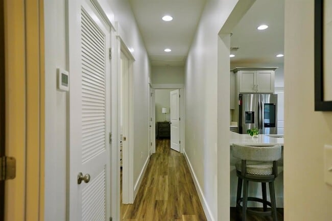 Building Photo - 168 Engelbrecht Rd