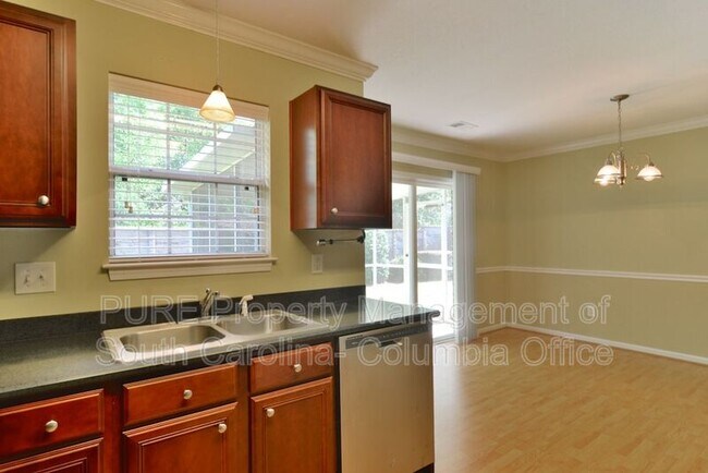 Building Photo - 228 Buffwood Dr