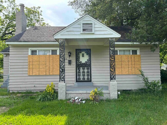 Primary Photo - 1616 Prescott Rd