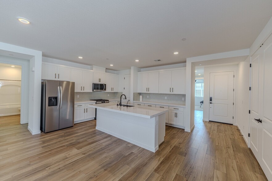 Building Photo - 10848 Corliss River Ave