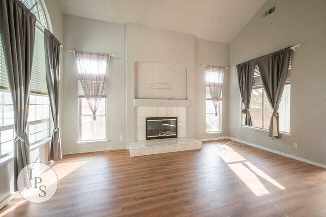 Building Photo - 3676 Baron Ave