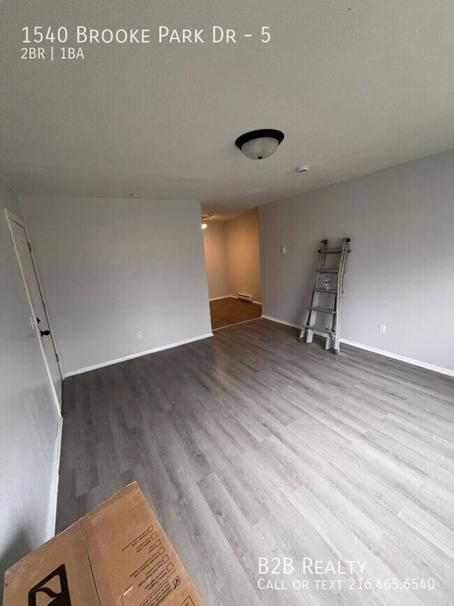 Building Photo - 1540 Brooke Park Dr