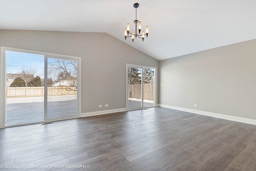 Building Photo - 2970 Middlebury Ct W