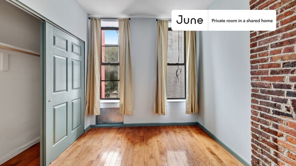 Building Photo - Room in Shared 2 bed/1 bath home