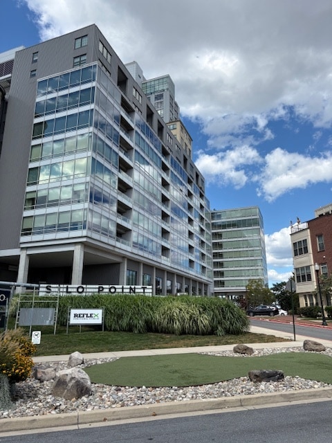 Building Photo - 1408 Steuart St