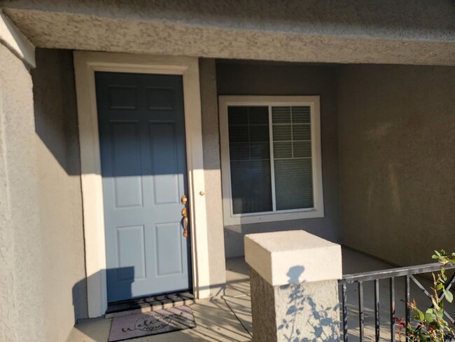 Building Photo - MAY MOVE IN SPECIAL - $500.00 of 2nd Month