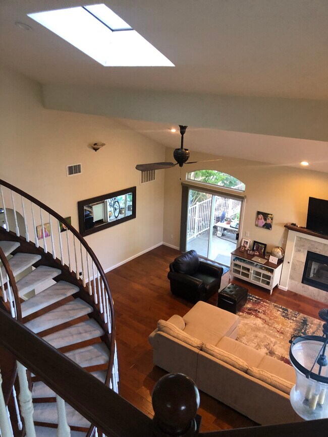 Building Photo - 3331 Grosbeak Ct