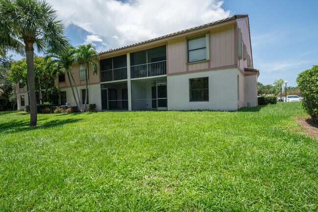 Building Photo - 3355 Jaywood Terrace