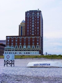 Building Photo - 2721 Boardwalk
