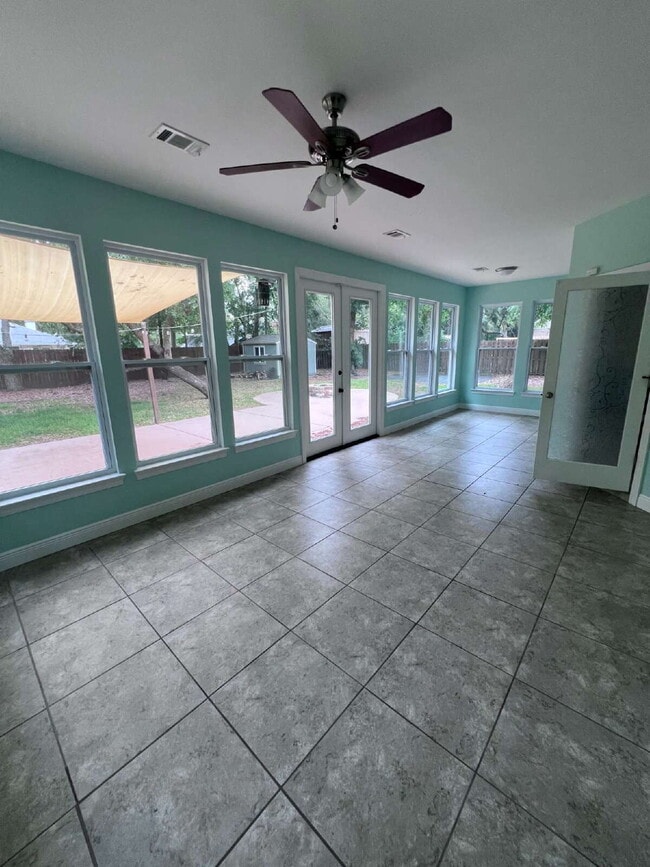 Building Photo - 6882 Brocado Ct