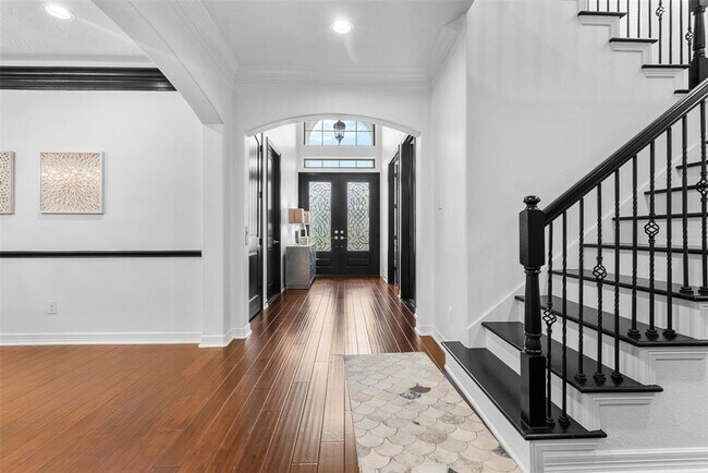 Building Photo - 2523 Watts St