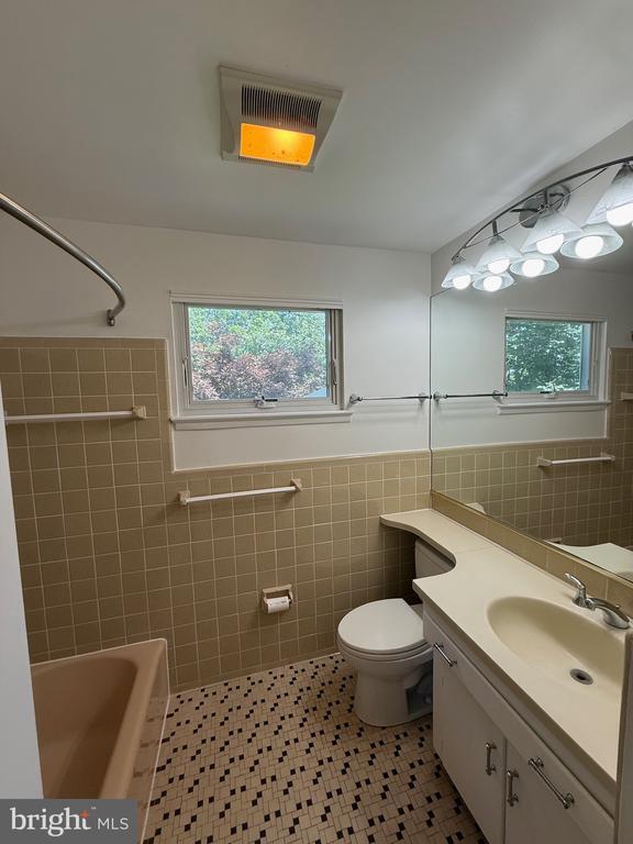 Building Photo - 6534 Jay Miller Dr
